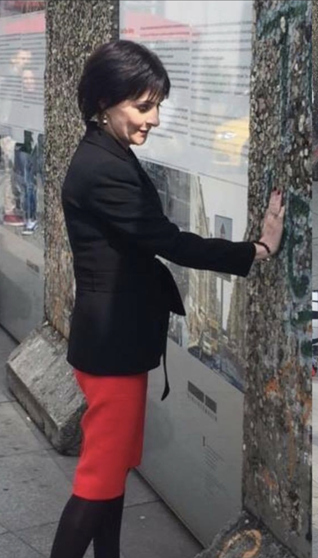 Enya, Berlin Wall, 2016